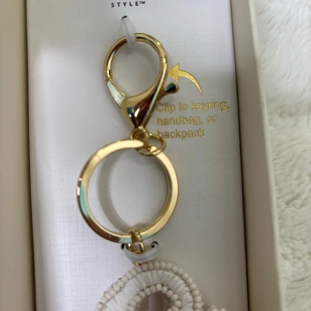 Chic White Swan Pearl Keychain Purse Charm with Gold Accents New